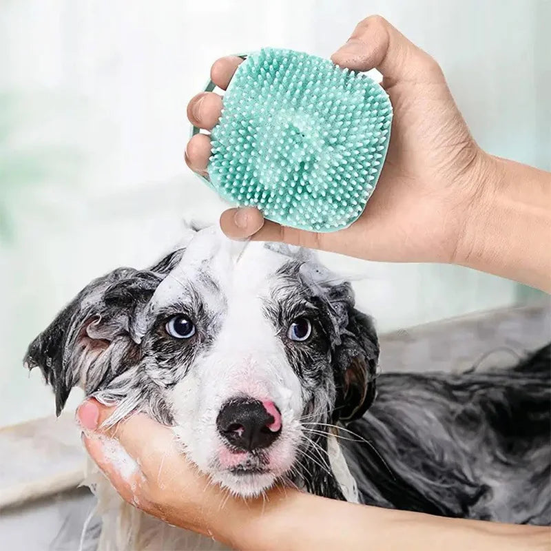 Pet Grooming Brush with Massage Function, Silicone Dog Cat Brush for Relaxing, Cute Smile Design Comfortable Care, 1pc